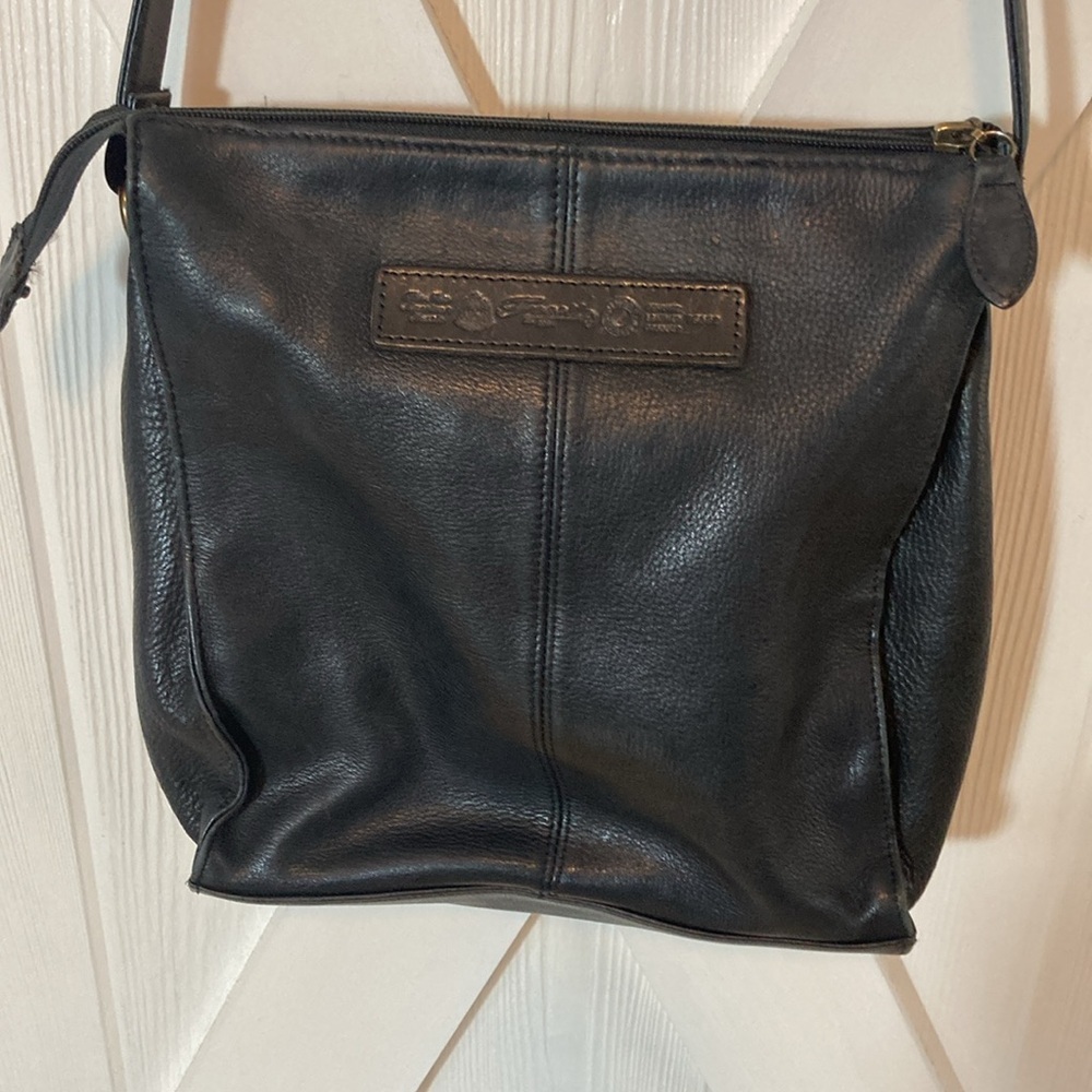 Vintage Fossil Black Leather Crossbody 75082